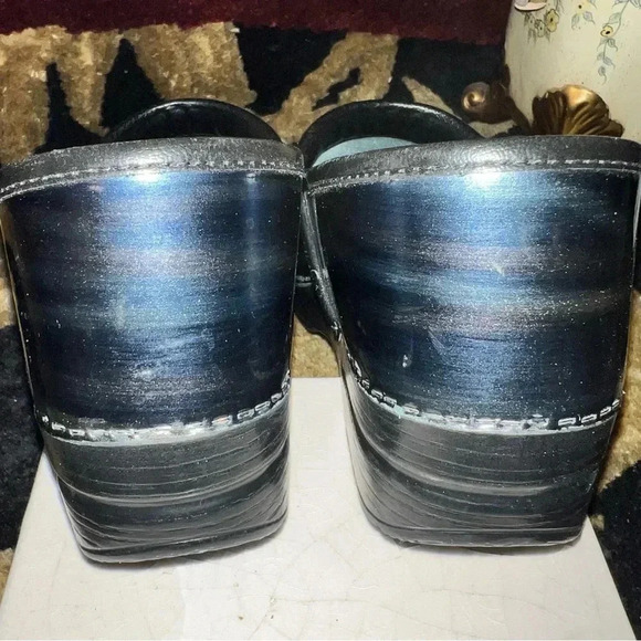 Dansko Women’s Clogs Shoes Mules Black Patent Leather Silver Copper Stripes 41 - Picture 4 of 16